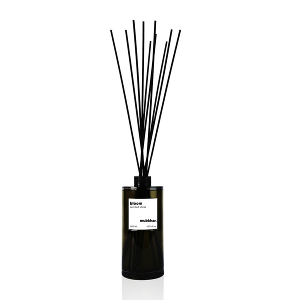 An exquisite Air Fresheners fragrance: Bloom Reed Diffusers , presented in a Glass Bottle, part of the Bloom Line. This Incense Sticks belongs to the Fresh Citrus & Fruits Scent Family with captivating Lemongrass | Mandarin | Rosemary | Lavender | Musk | Patchouli | Lemon Perfume Notes
